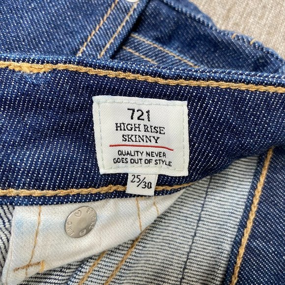 Levi's 721 Selvedge Skinny Denim Jean Women 25 x 30 High Rise Italian Fabric NWT - Picture 6 of 16